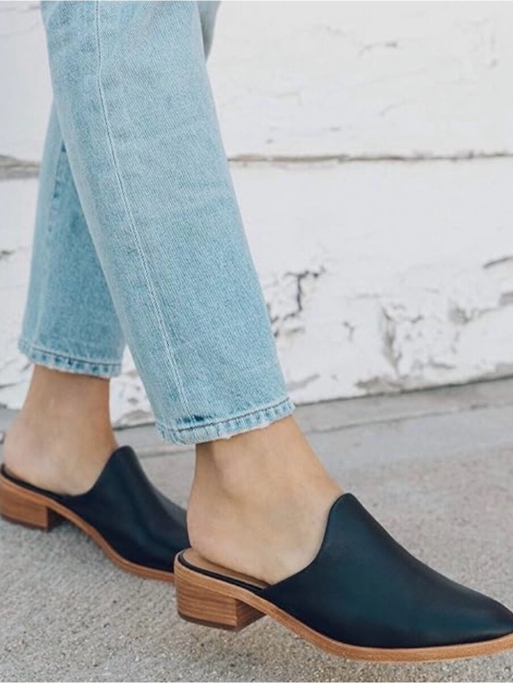 Soludos Black Leather Venetian Slip-On Mule with Wood Heel